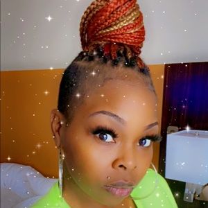 Meet your Posher, April